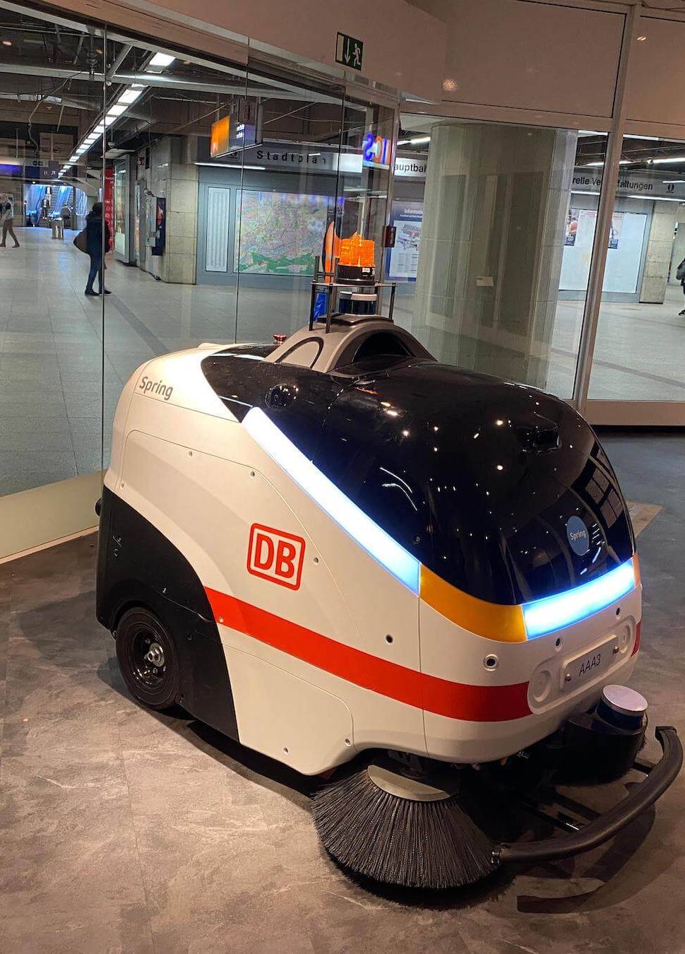 Reinigungsroboter der Deutschen Bahn (DB)