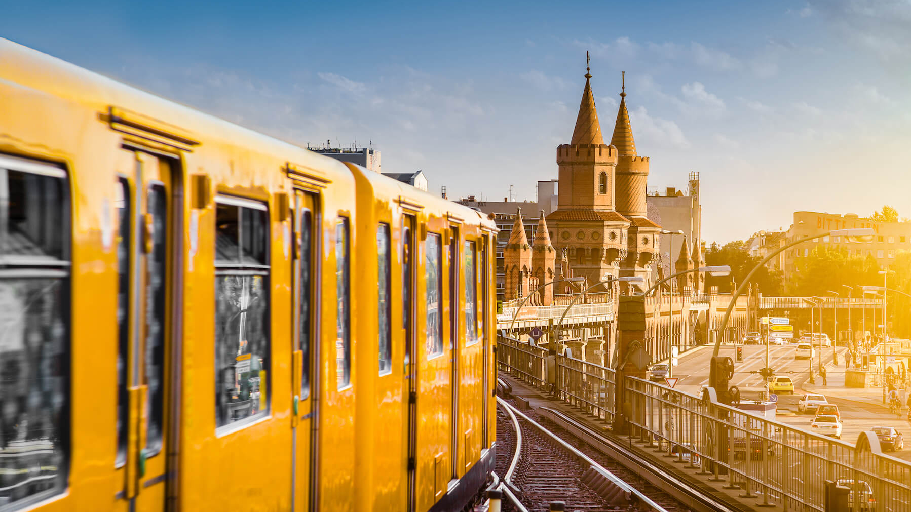 Berliner U-Bahn auf der Oberbaumbrücke