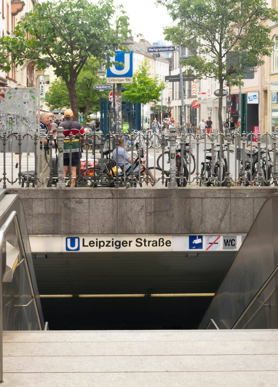 U-Bahn-Eingang Leipziger Straße in Frankfurt